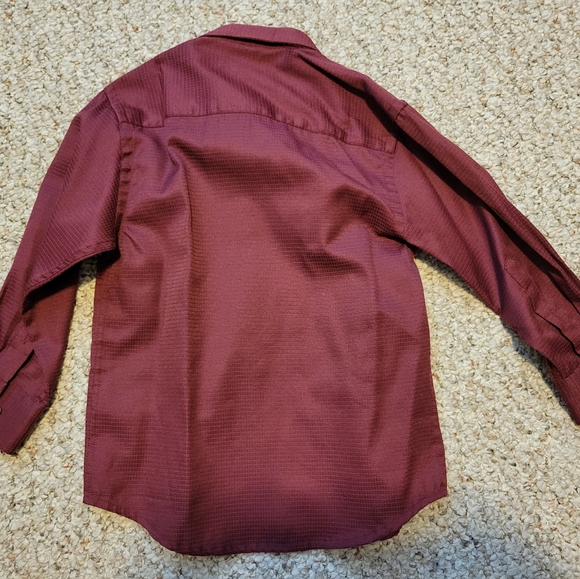 Robert Allan boys size 4 burgundy button down collared shirt NWOT - Picture 2 of 3